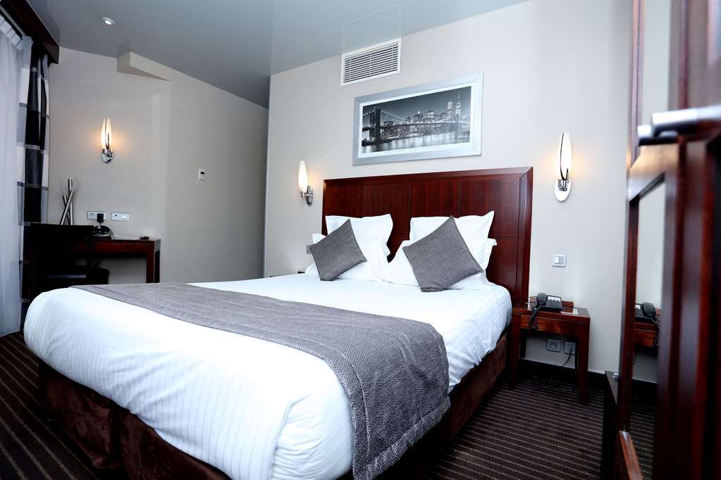 Gry Francais Hotel